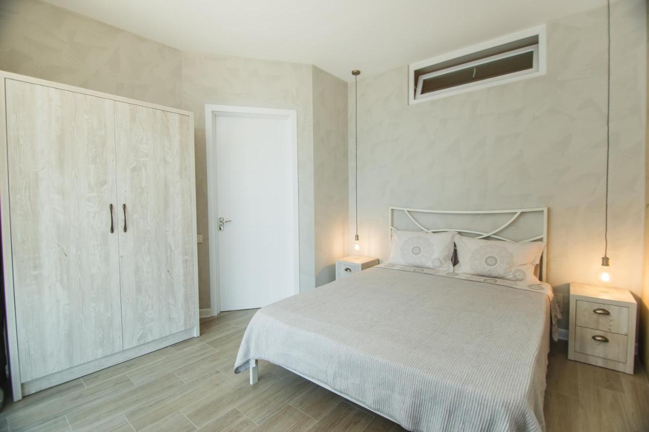 New Wave 2 Apartment บาทูมิ ภายนอก รูปภาพ
